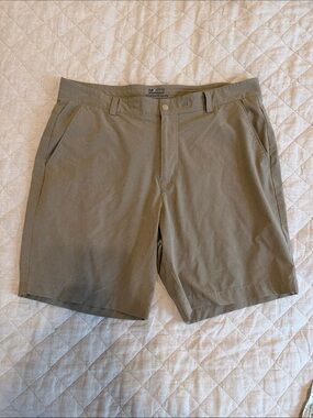 Vineyard Vines Men’s Olive/Tan Flat Front Shorts